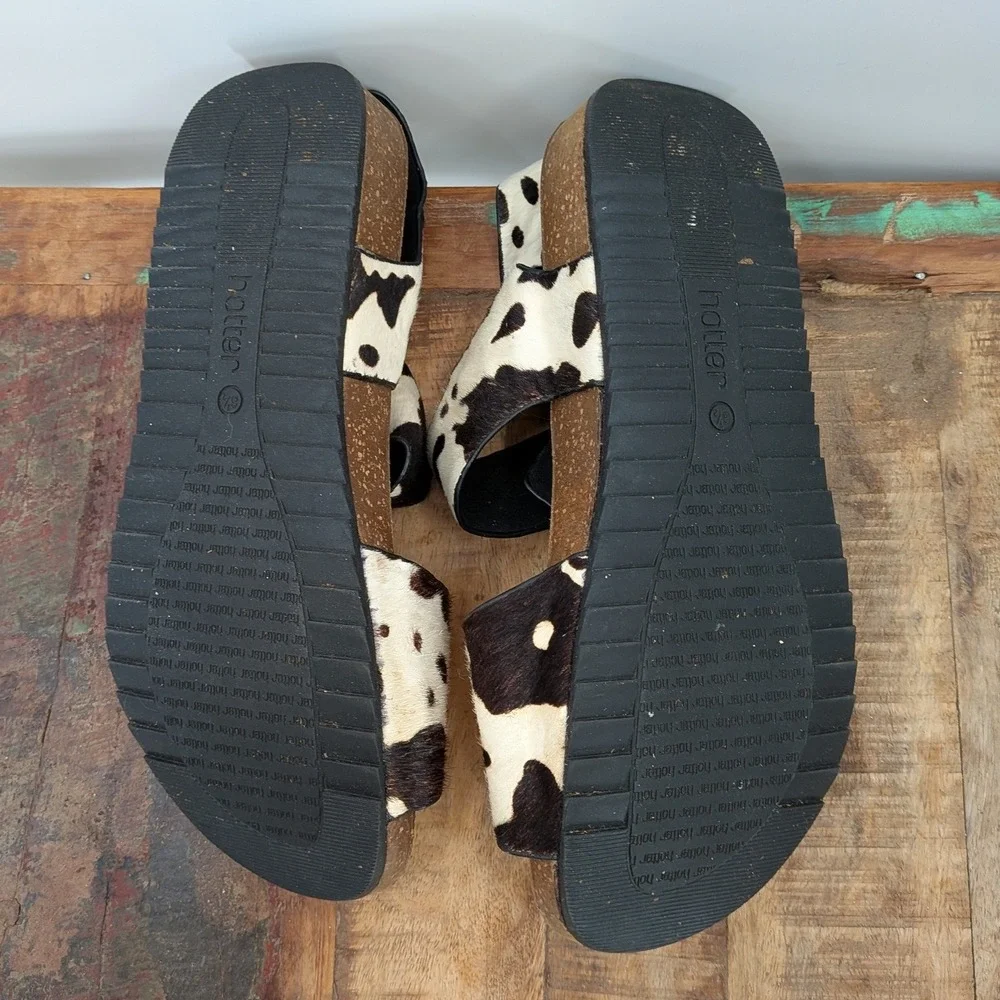 Boho Farm Hotter Tourist Cow Calf Hair Platform Wedge Buckles 8.5M Sandals